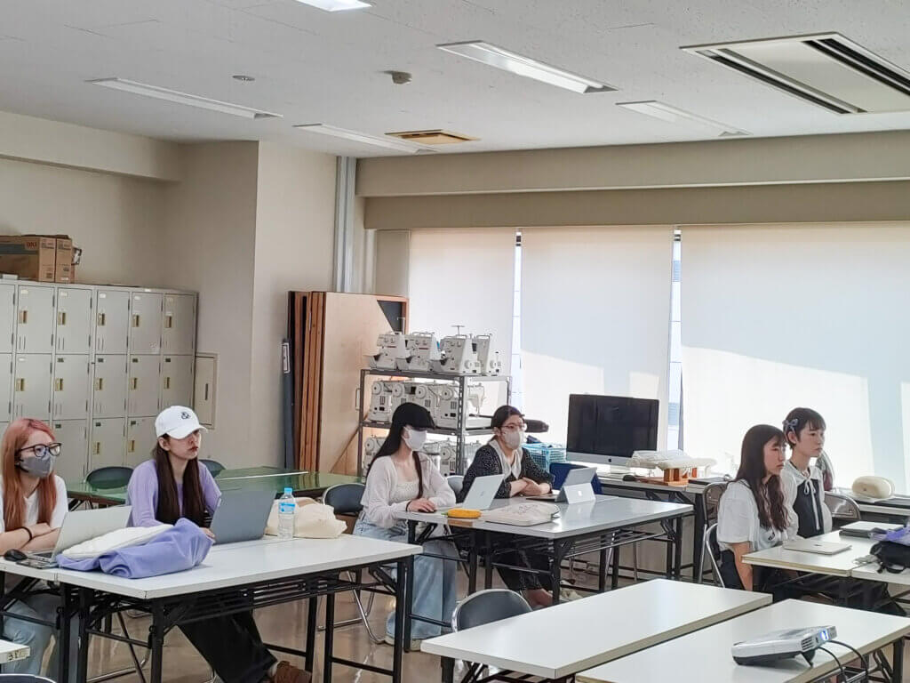 日本人学生就職セミナーの様子。