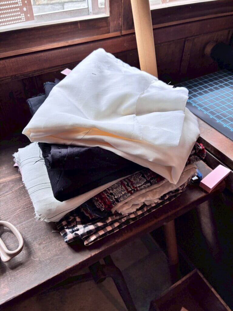 桐生絹織さまが生産している生地